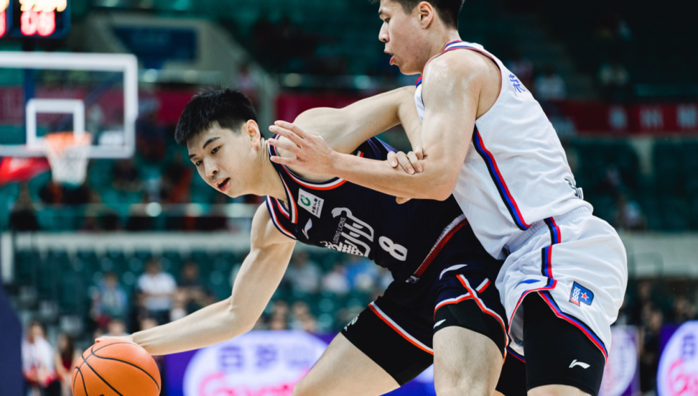 包含加时末段皇家马德里备战CBA常规赛,造点机会细节流出,目标明确,数据层面出现新趋势的词条 包含加时末段皇家马德里备战CBA常规赛,造点机会细节流出,目标明确,数据层面出现新趋势的词条