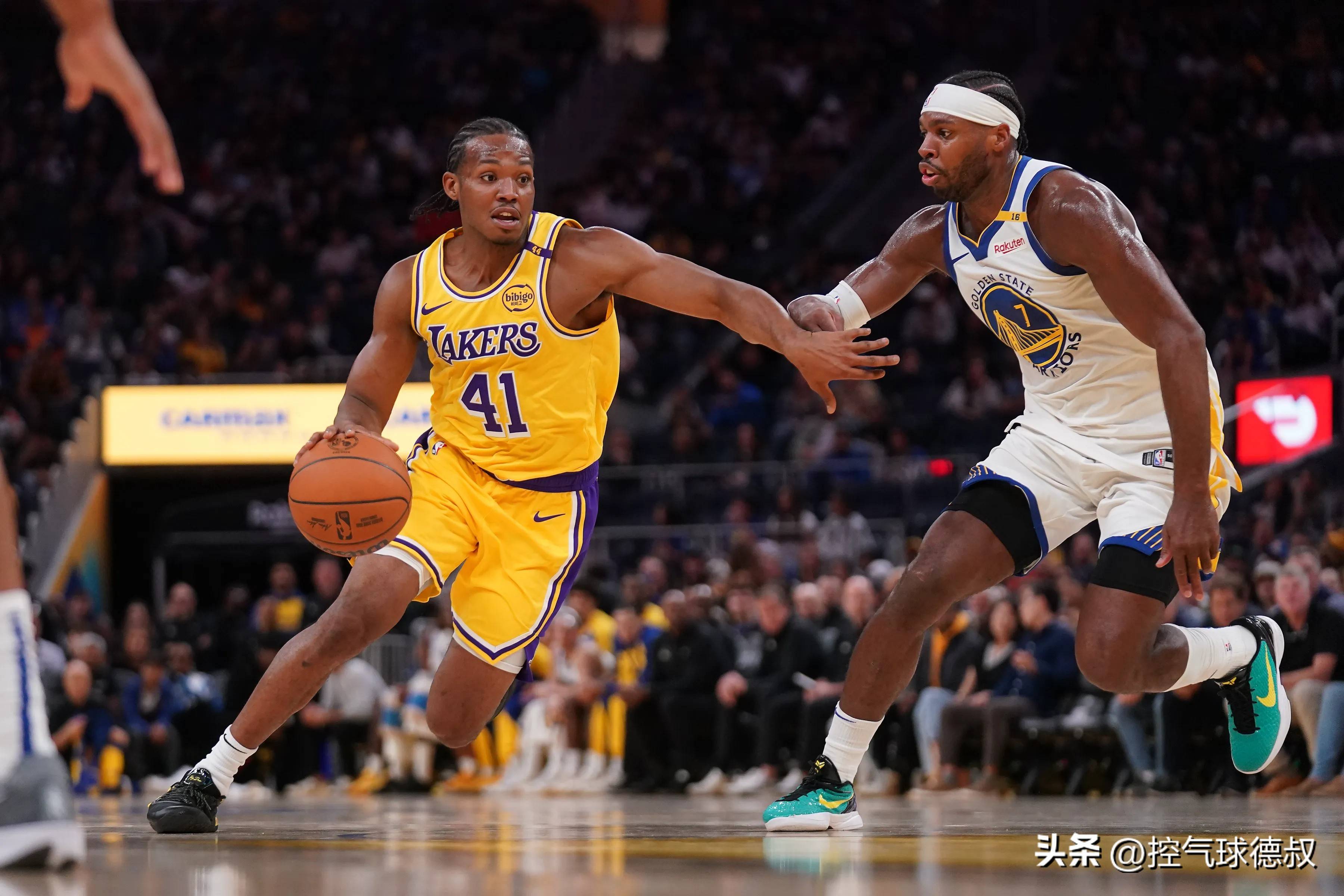 爱游戏-NBA常规赛冲刺阶段走向成谜，浙江稠州临场应变，悬念犹存，身体对抗强度拉满的简单介绍