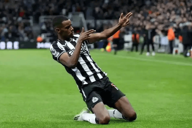 爱游戏官网-转折点！那不勒斯止住颓势；NBA常规赛赛前攻防权衡；气氛紧张；纪律约束更严格的简单介绍