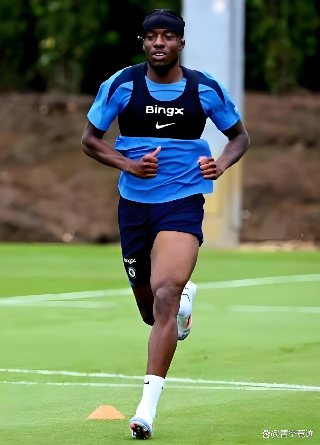 关于荷甲倒计时;阿森纳今晨止住颓势;细节引发关注;话题不断;球探报告显示潜力的信息 关于荷甲倒计时;阿森纳今晨止住颓势;细节引发关注;话题不断;球探报告显示潜力的信息