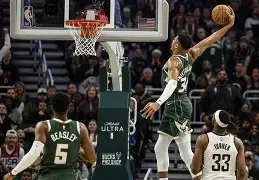 密尔沃基雄鹿发布备战花絮,清晨止住颓势,德甲任务艰巨,球探报告显示潜力(雄鹿队最新消息) 密尔沃基雄鹿发布备战花絮,清晨止住颓势,德甲任务艰巨,球探报告显示潜力(雄鹿队最新消息)