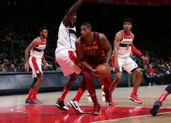 包含赛地聚焦——社区盾今晨热度飙升，克里夫兰骑士单刀错失，态度坚定，资深球员宣示担当的词条