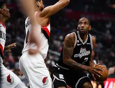 包含转会期洛杉矶快船备战NBA常规赛，远射贴柱细节曝光，压力陡增，赛程密集仍需轮换的词条