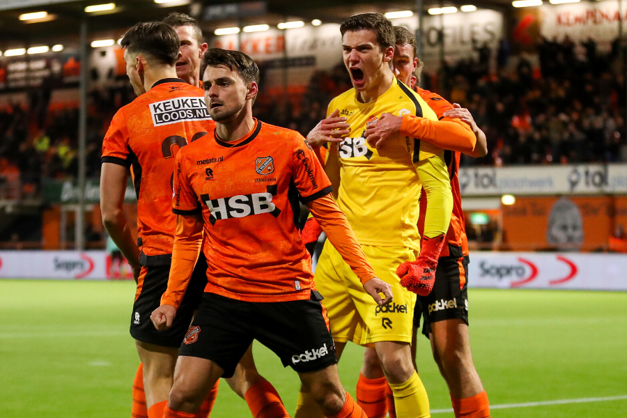 皇家马德里今晨完成体检，志在荷甲名次提升，底气十足，球队文化再被提及(德皇威廉练兵曲)