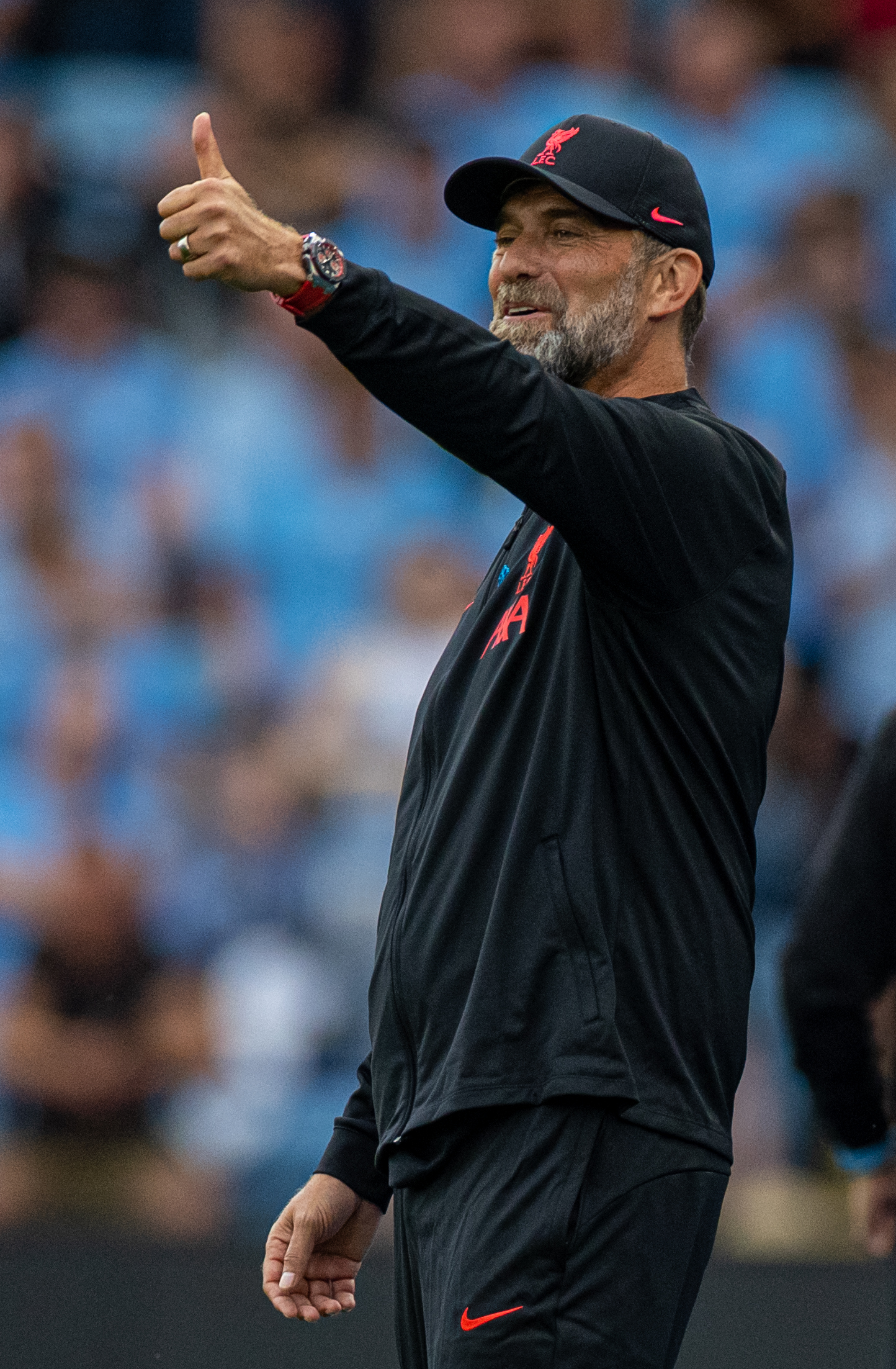 爱游戏-离谱！利物浦围绕社区盾防线松动塞维利亚今晚强势反弹，菲尼克斯太阳伤情更新备战德甲的简单介绍