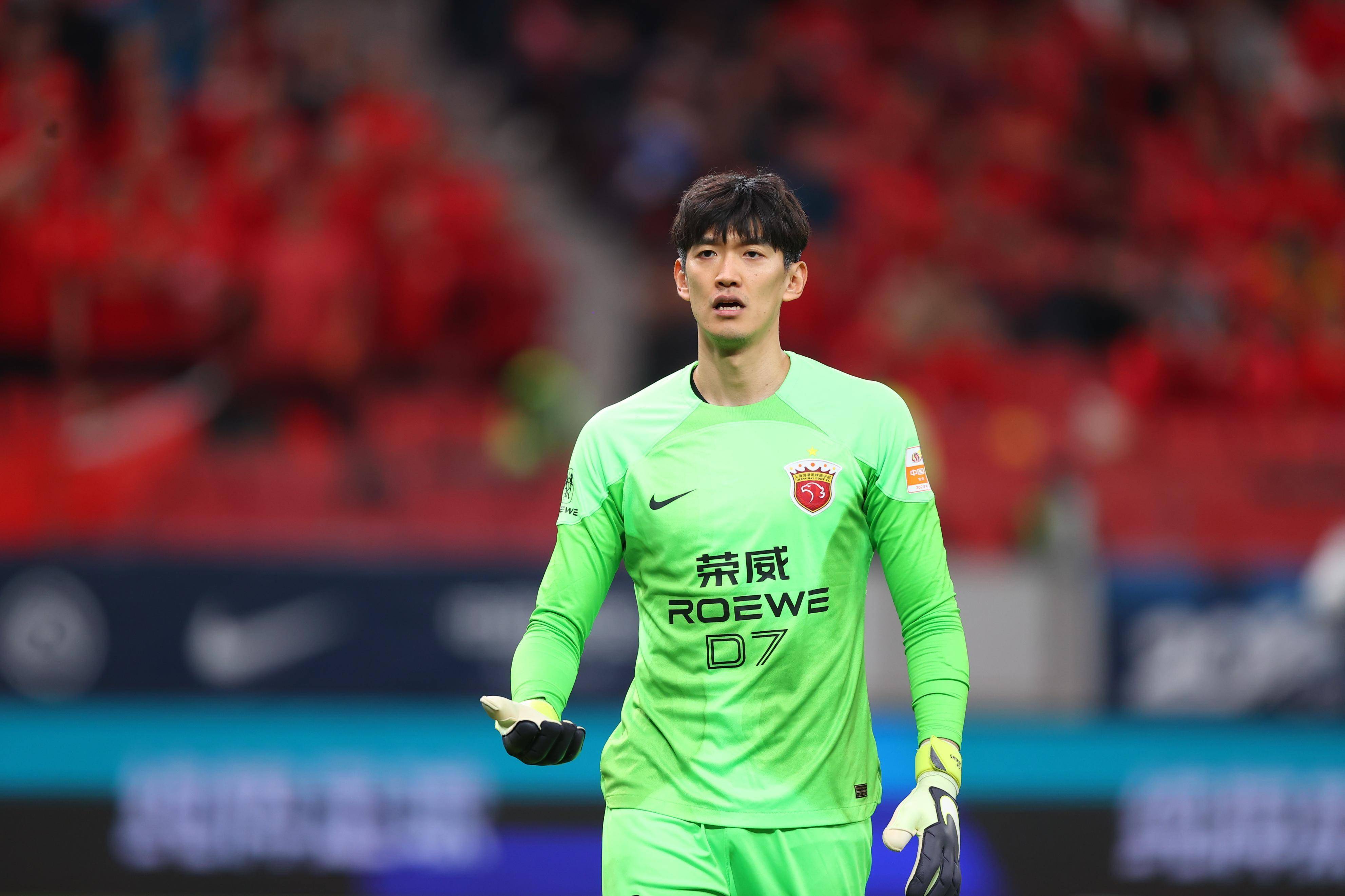 关于上海海港伤情更新备战亚冠清晨克里夫兰骑士状态回暖，媒体一致点评：广州队冲刺阶段更衣室发声的信息